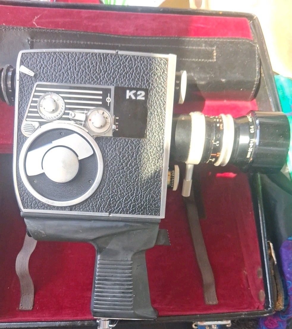 ​ Vintage Bolex K2 Zoom Reflex Automatic 8mm Camera. Film Kern Vario-Switar 1:1.
