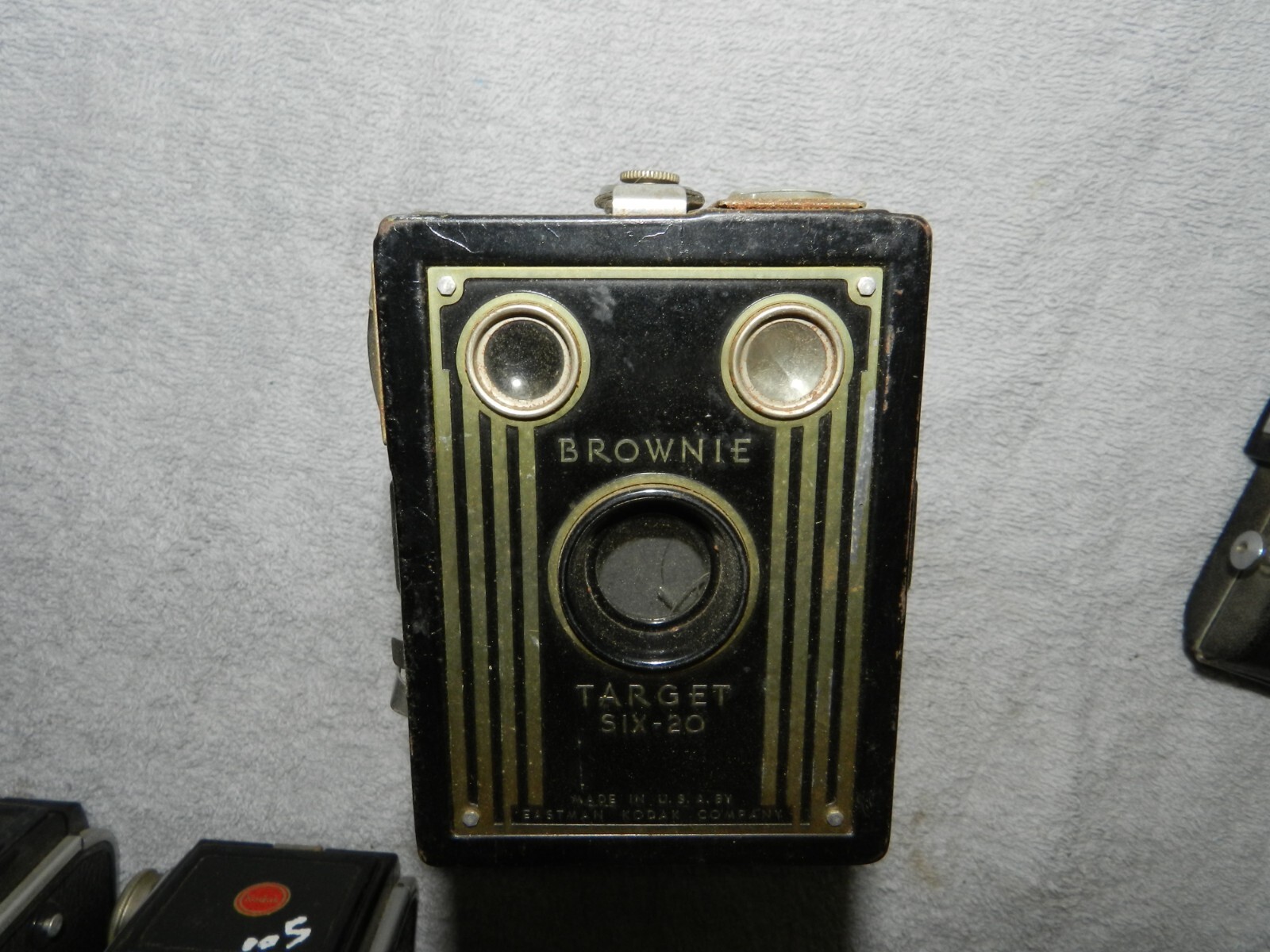 Vintage Camera: Eastman Kodak Brownie Target Six-20: box