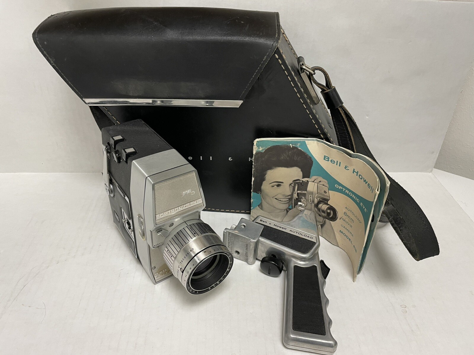 Bell & Howell Optronic Eye Model 418 Movie Film Camera Instructions & Case VTG