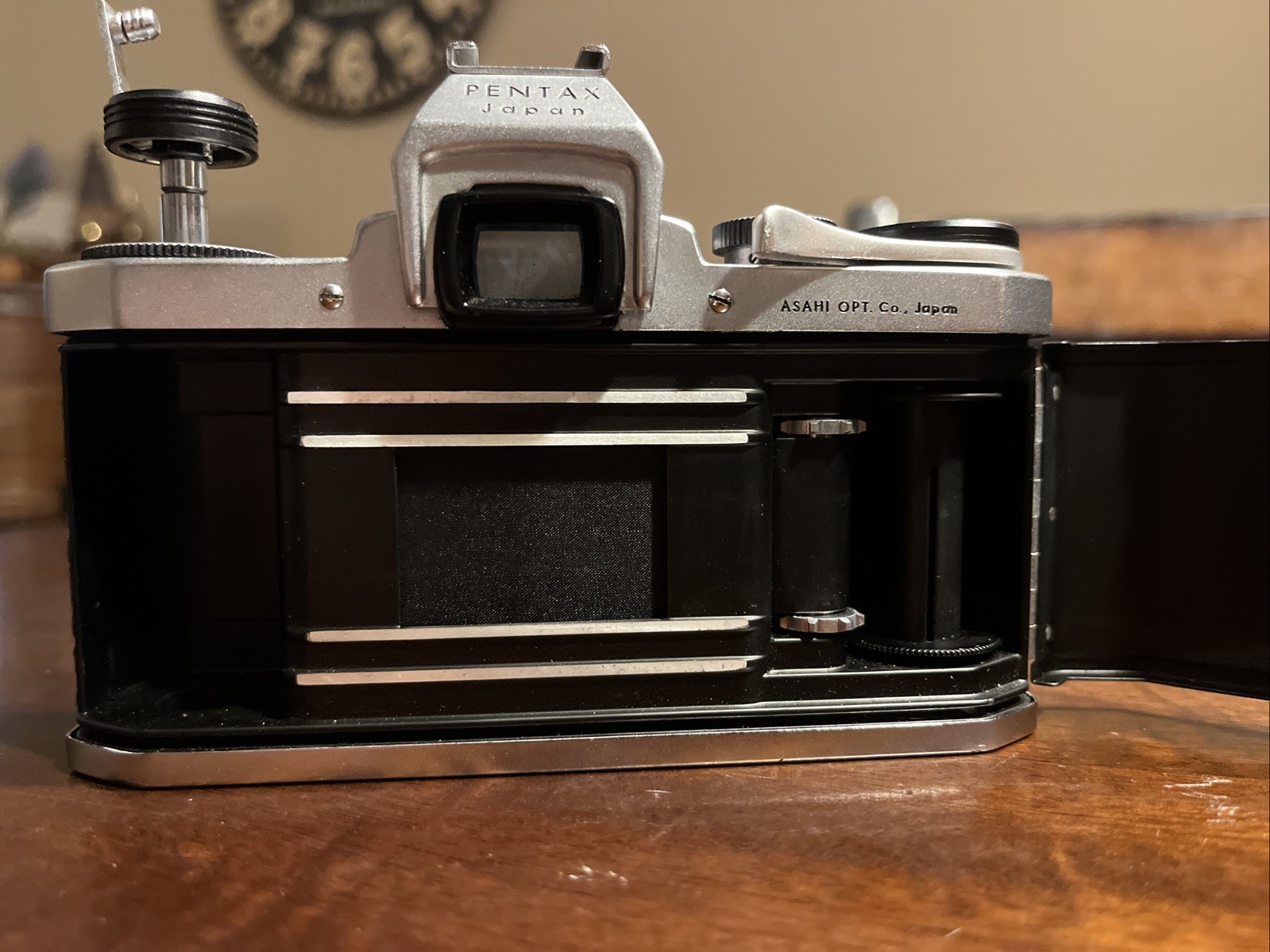 Vintage Pentax H1 (S1) Screw Mount Film Camera (Body Only)