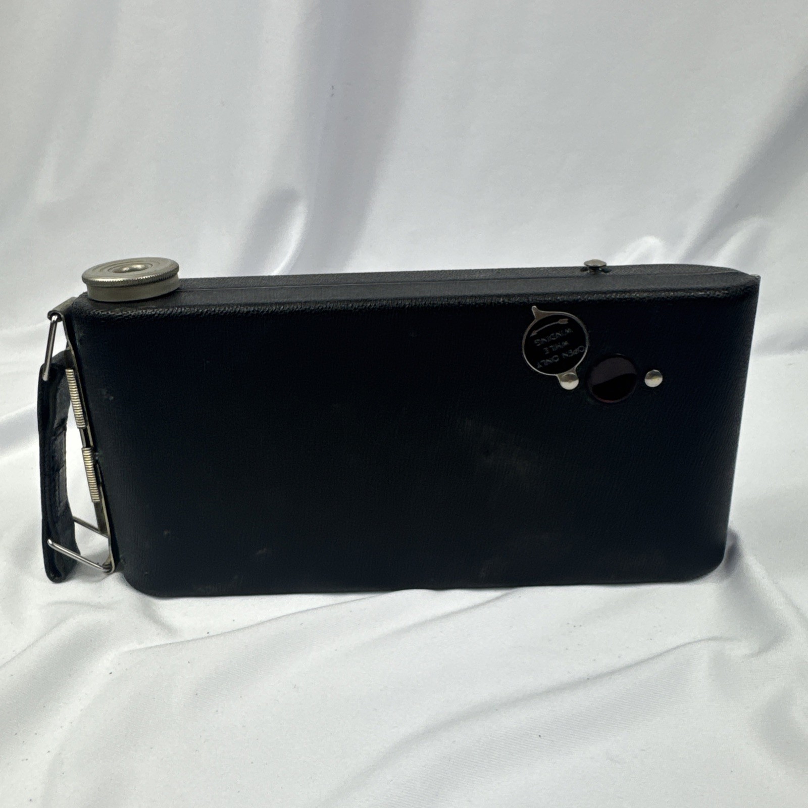 Kodak Jiffy Six 16 Folding Camera Black with Twindar Lens Untested