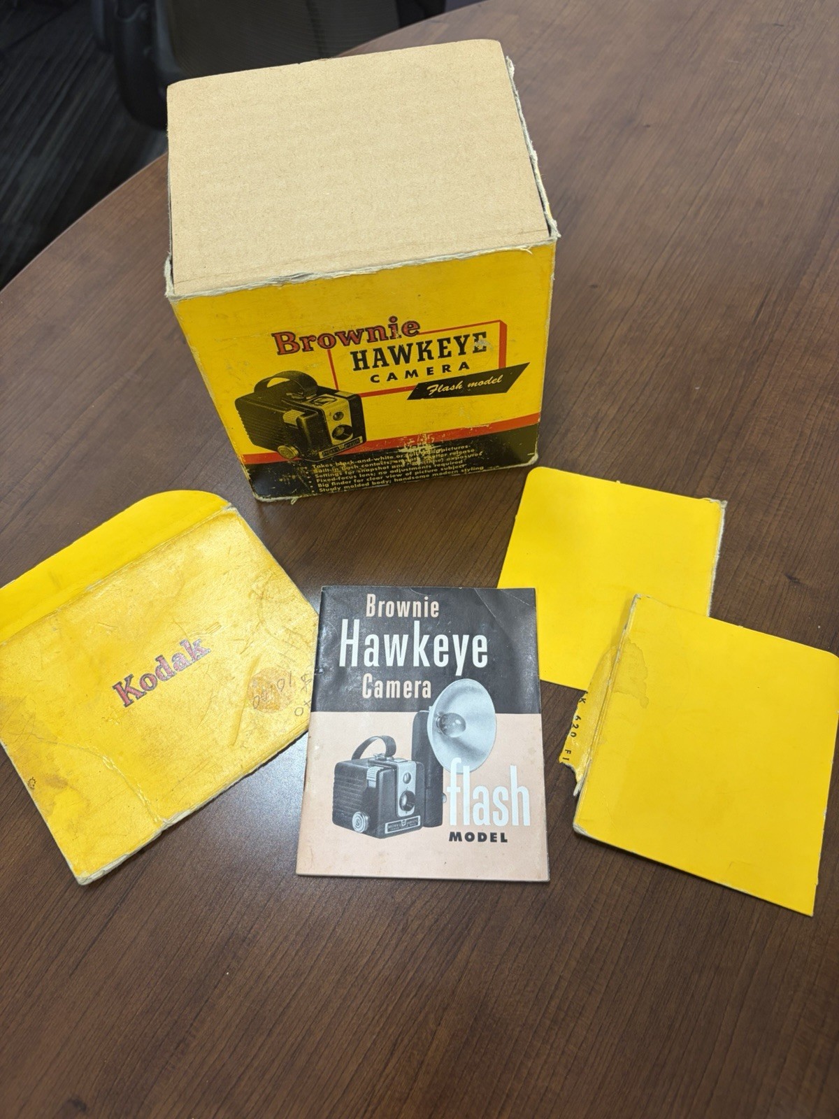 Two Vintage Kodak Brownie Hawkeye Outfit Original Box Flash Camera + Accessories