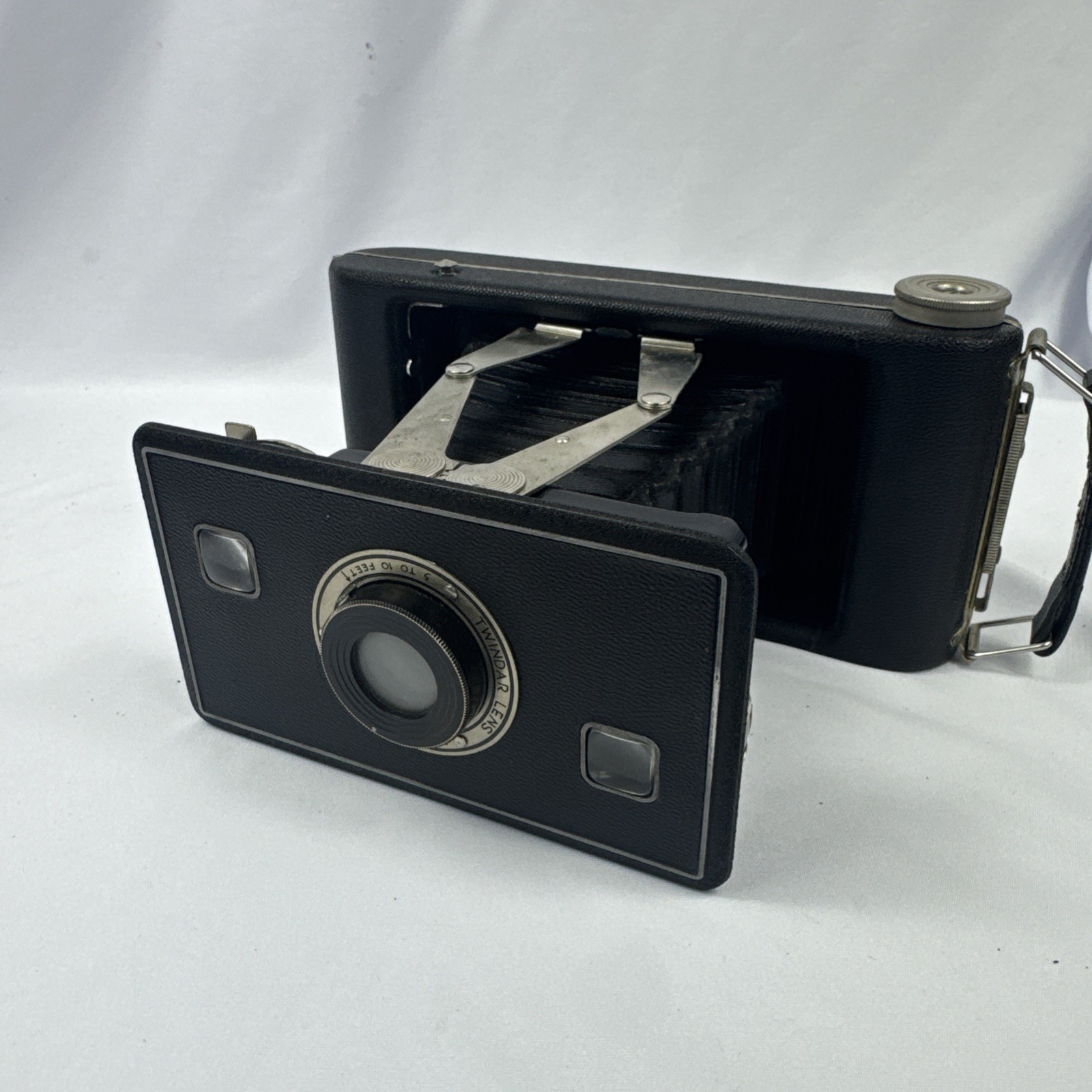 Kodak Jiffy Six 16 Folding Camera Black with Twindar Lens Untested