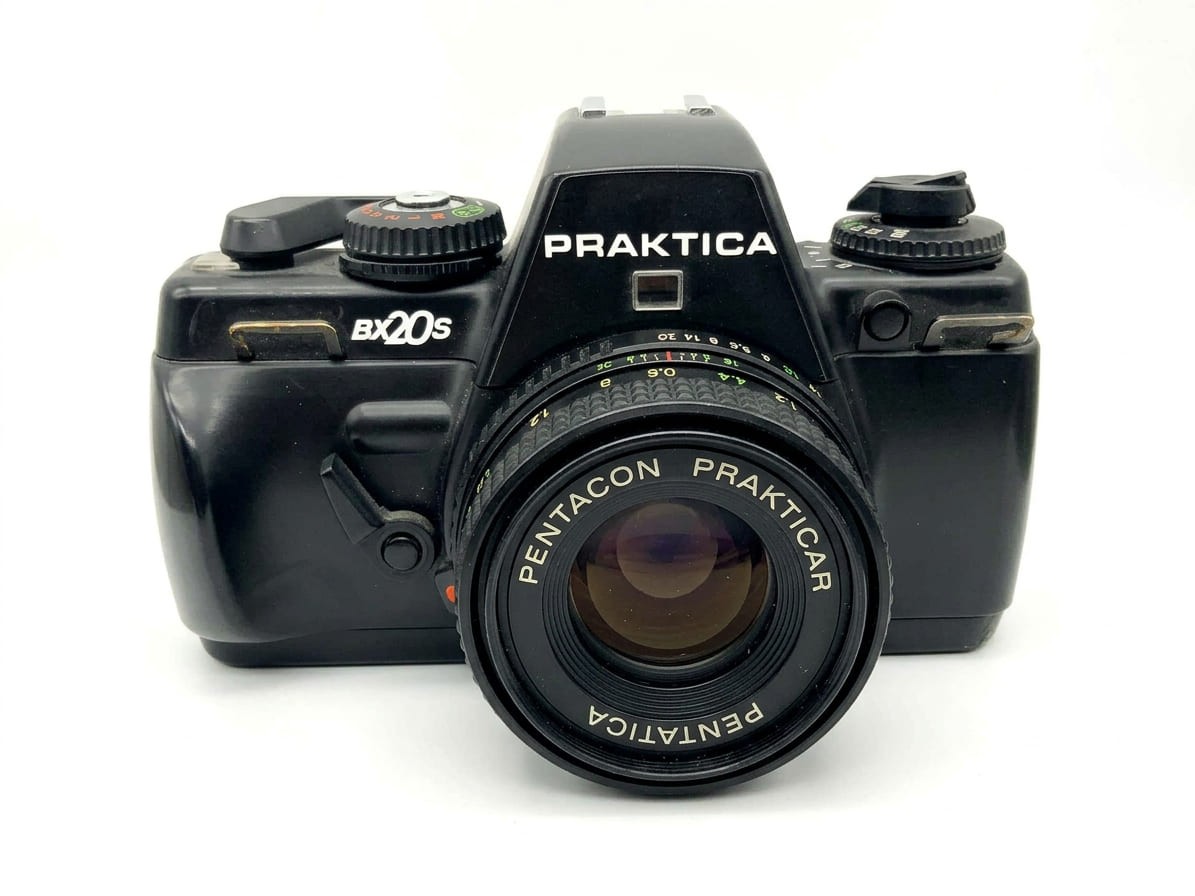 EasyBuy GbR Praktica BX20s Good Black 35mm Analog SLR Kit + Pentacon 50mm f/2.4