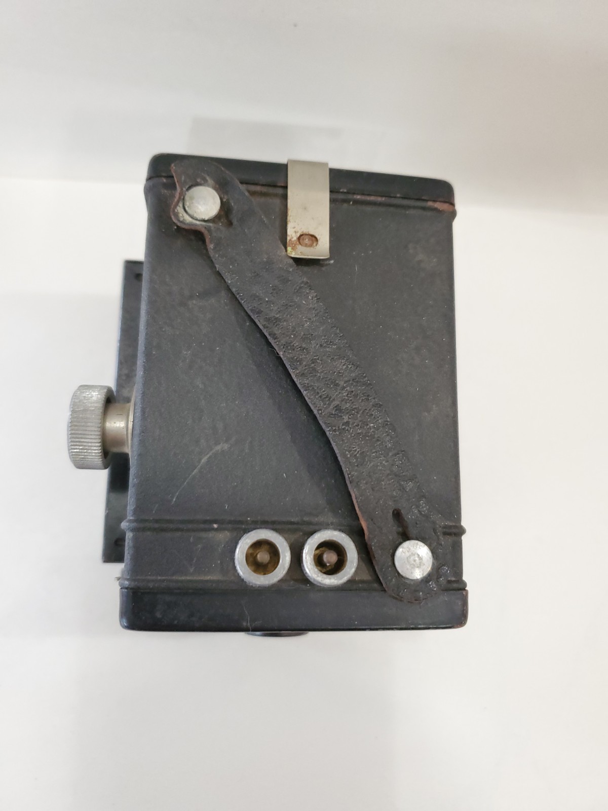 Pho-Tak vintage Spectator 120 flash mfg in the 50’s roll film metal box camera