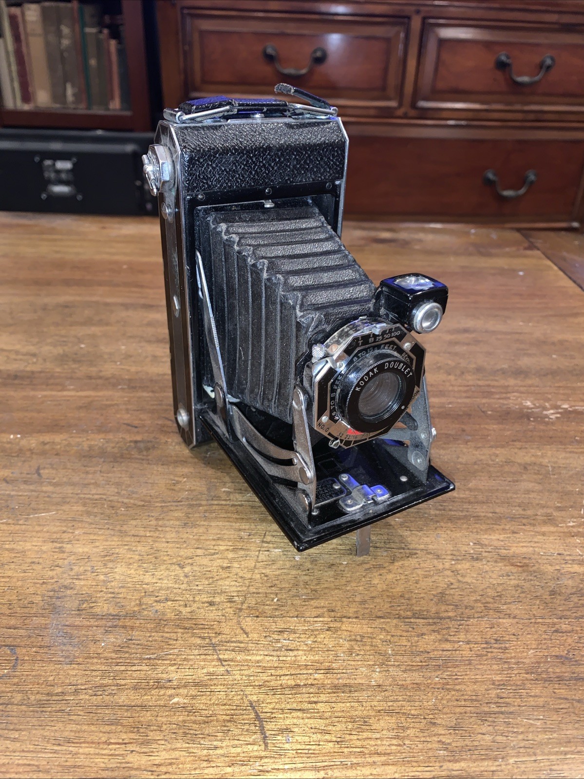 1940’s Vintage Kodak Vigilant Junior Six-20 Folding Camera AS IS- UNTESTED