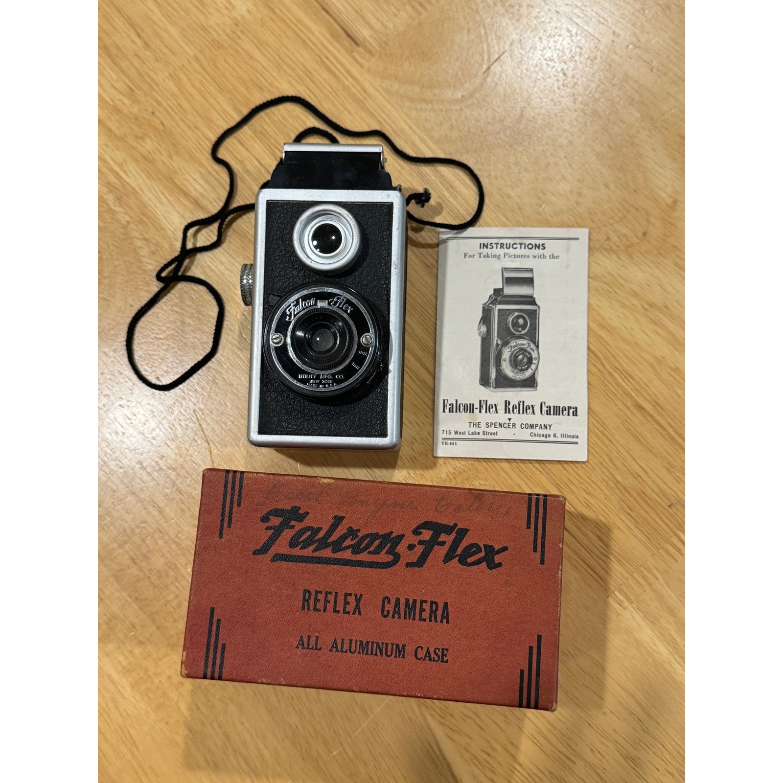 Vintage Falcon-Flex Reflex Camera Model M All Aluminum Case Box 1940’s
