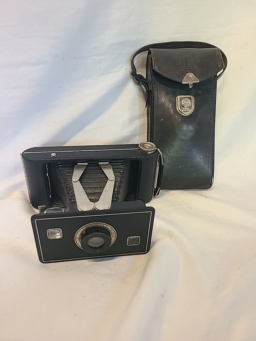 Jiffy Kodak Six-16 Folding Camera 1940’s Twindar Lens w Leather Case