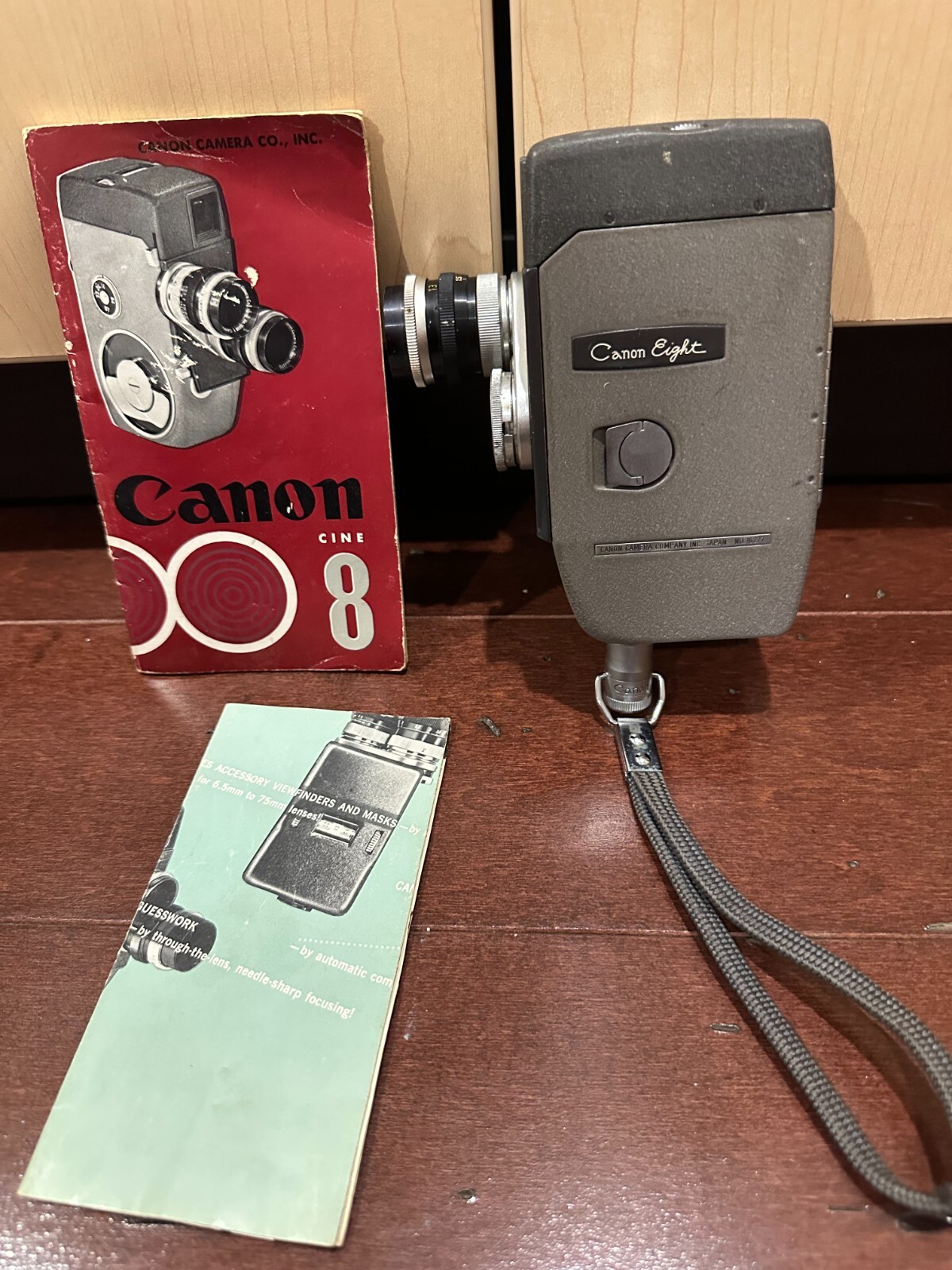 CANON VINTAGE CINE EIGHT MOVIE FILM CAMERA W/ F1.8 13MM LENS GREAT COND CLEAN