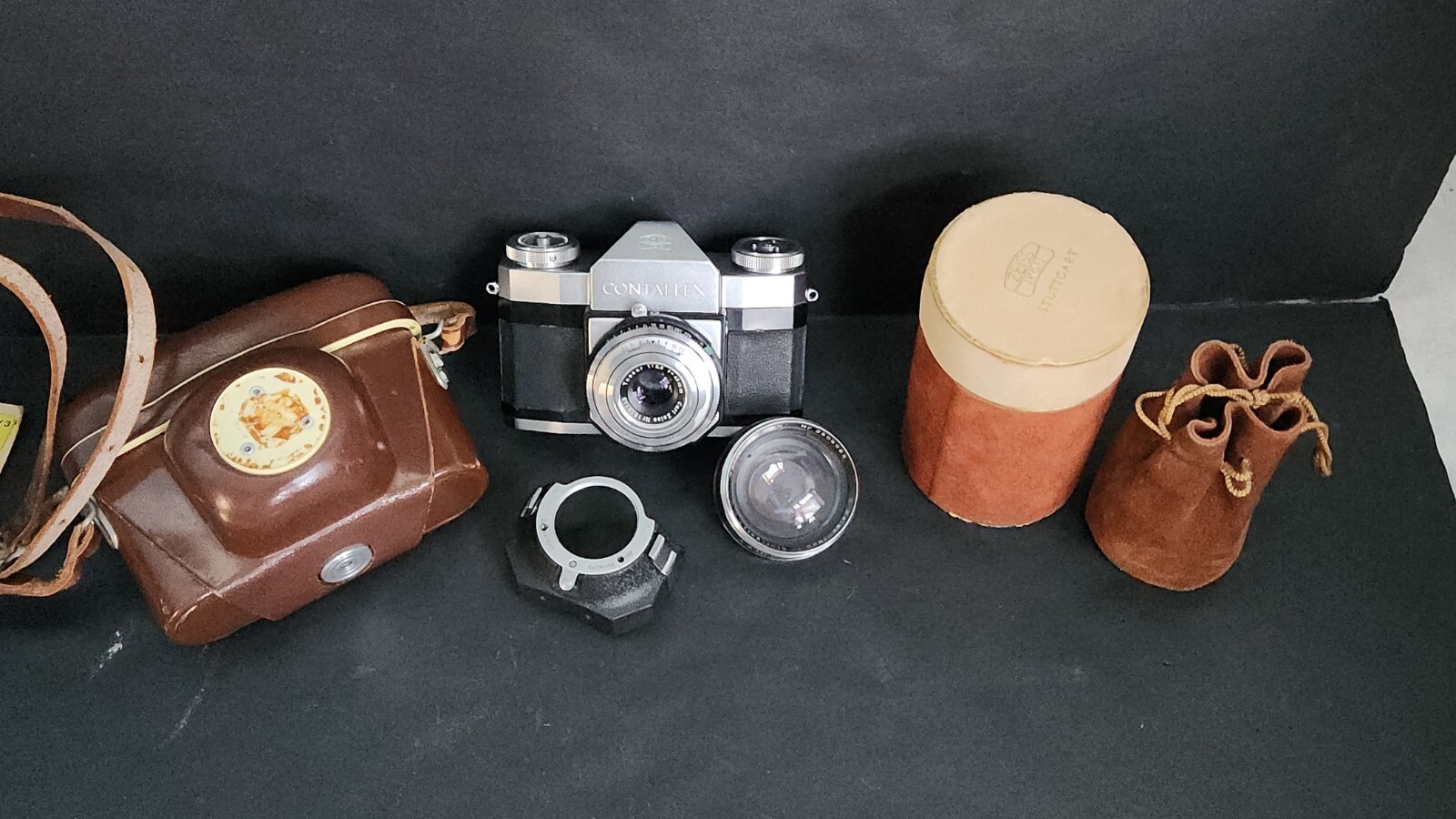 Zeiss Ikon Contaflex 35mm camera with case and teleskop lens