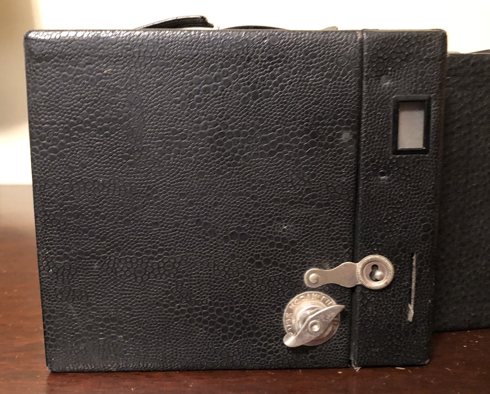 Set of 2 Eastman Kodak Brownie Box Cameras 2A Model B and Rainbow Hawkeye