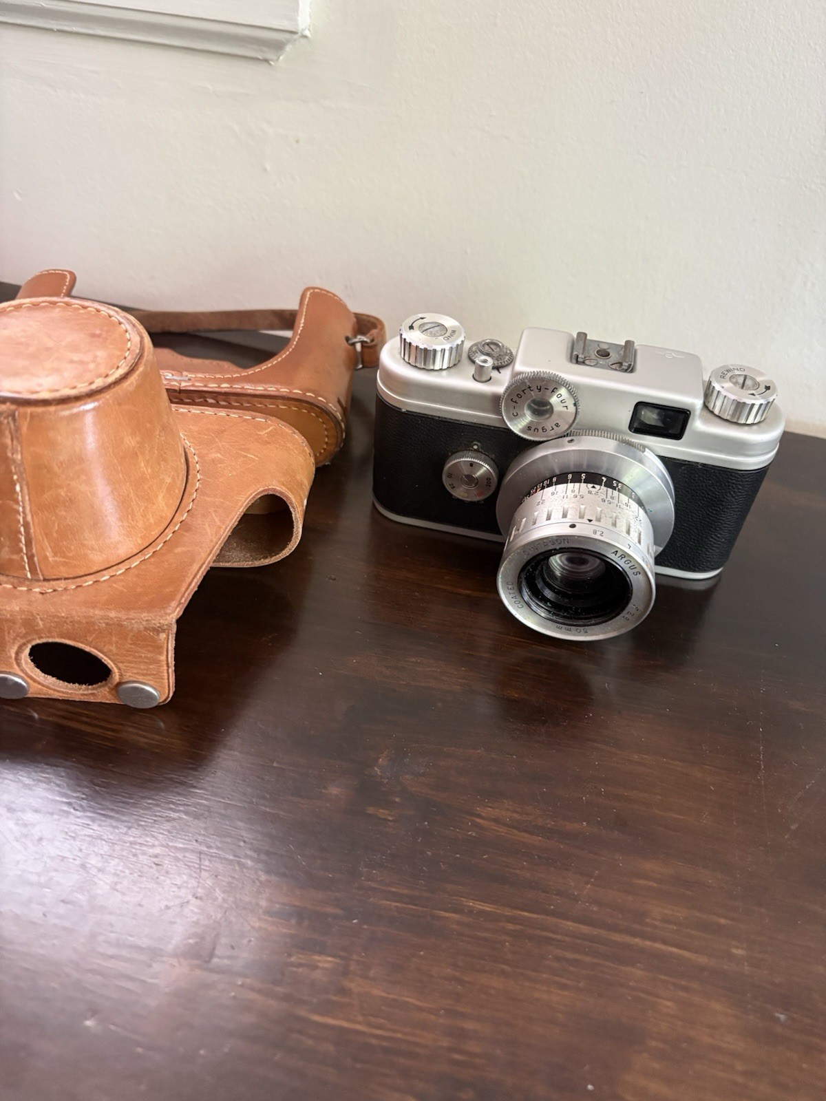 Argus C 44 Forty Four 35mm Film Rangefinder Camera 50mm Lens & Case UNTESTED