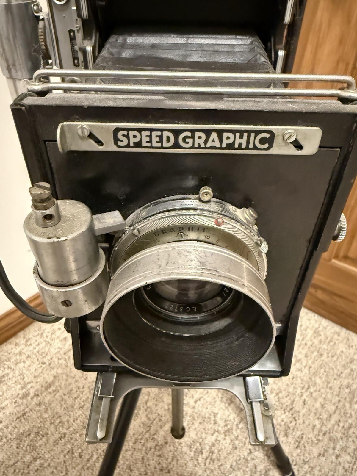 Speed Graphic Black Vintage Folding Camera with Flash Attachment