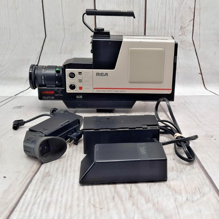 Vintage RCA KK043 VHS Camcorder Video/Original Case [FOR PARTS ONLY]