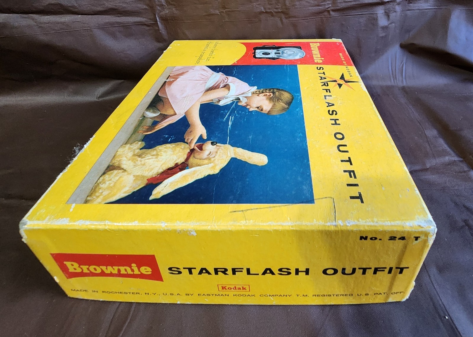 ☆Vintage Kodak 24T Brownie Starflash Outfit Camera w/ Original Box