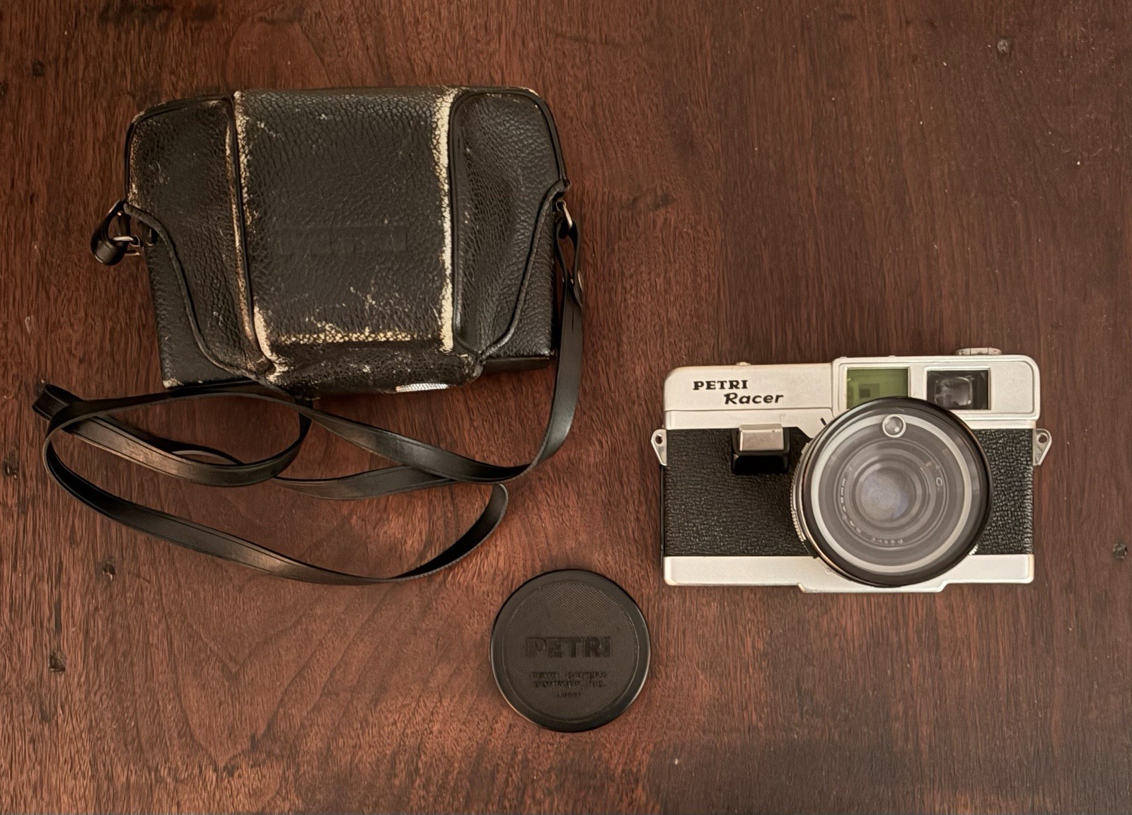 Petri Racer 35mm Camera with Leather Case and lens protector
