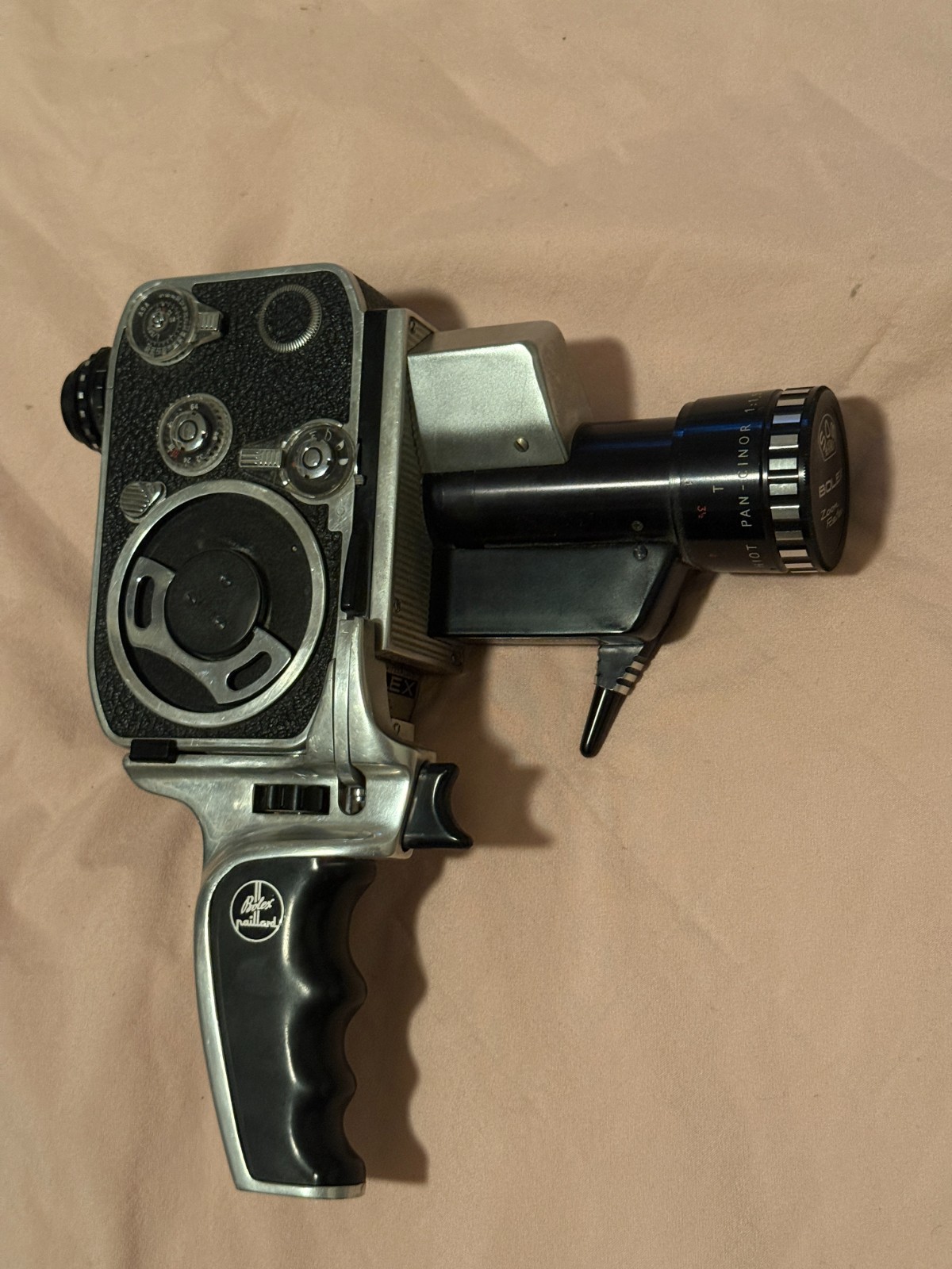 1960s Bolex Paillard P1 Reflex 8mm Movie Camera Pan-Cinor 8-40mm f/1.9 – Runs!