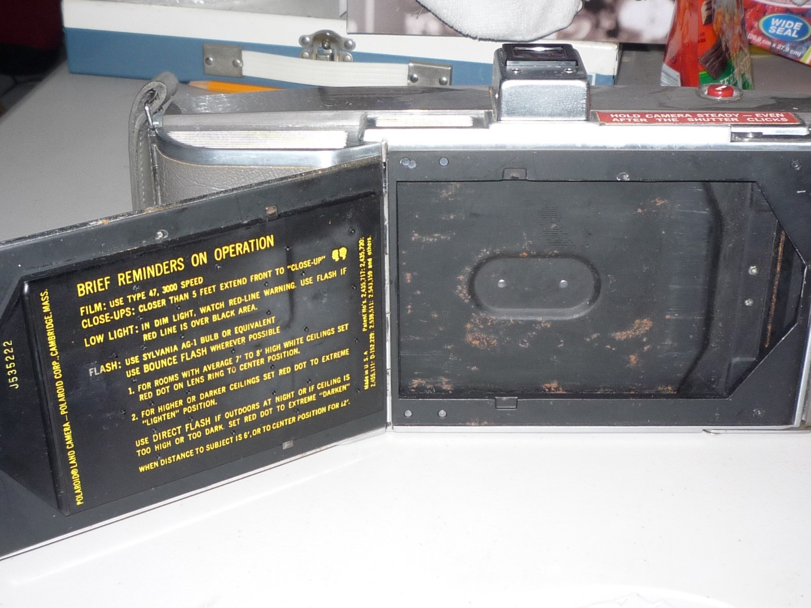 Vintage POLAROID J66 INSTANT LAND CAMERA with Electric Eye