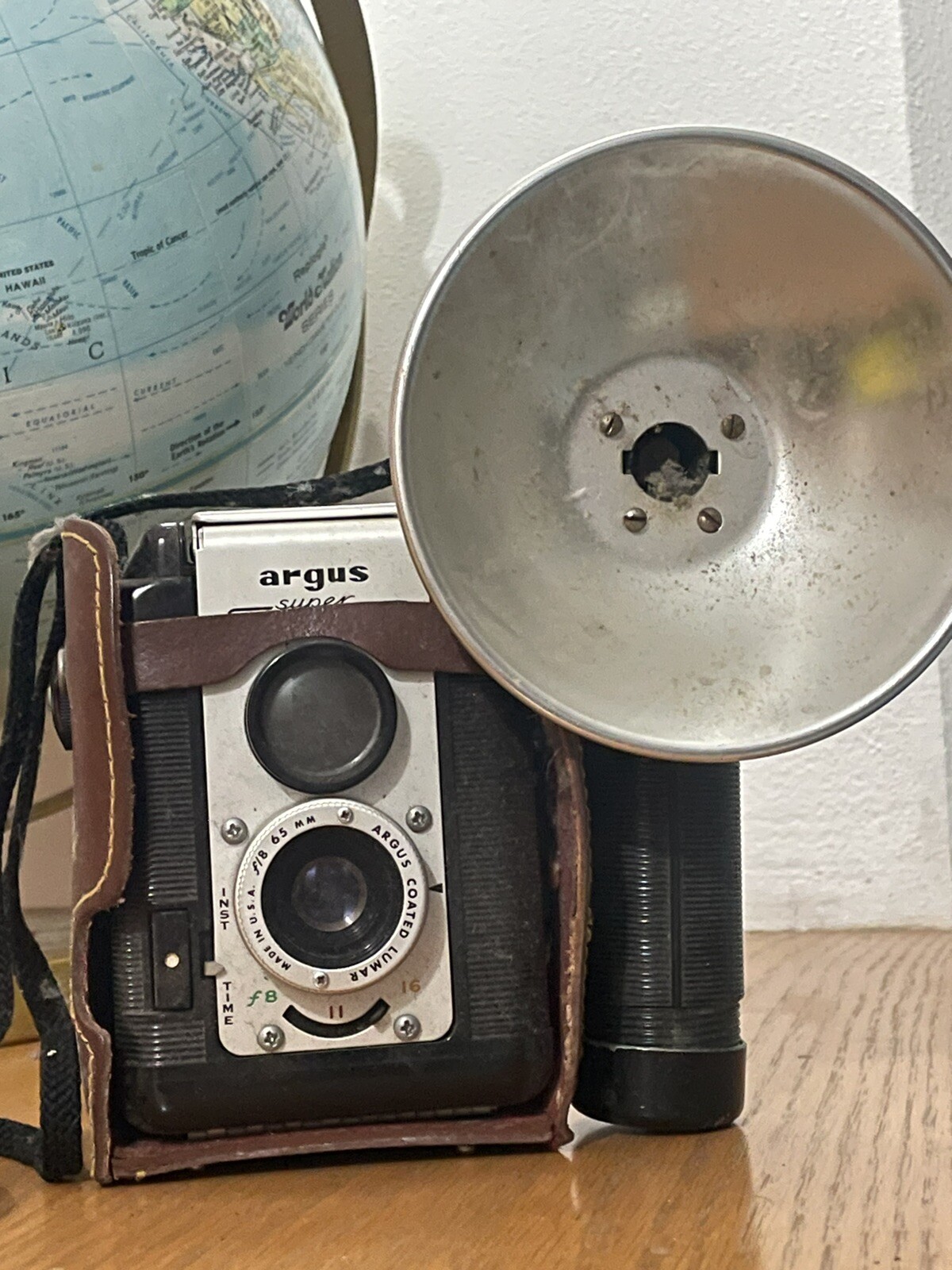 Vintage Angus Super Seventy Five Film camera With Fixed Focus 65mm Lens And Case