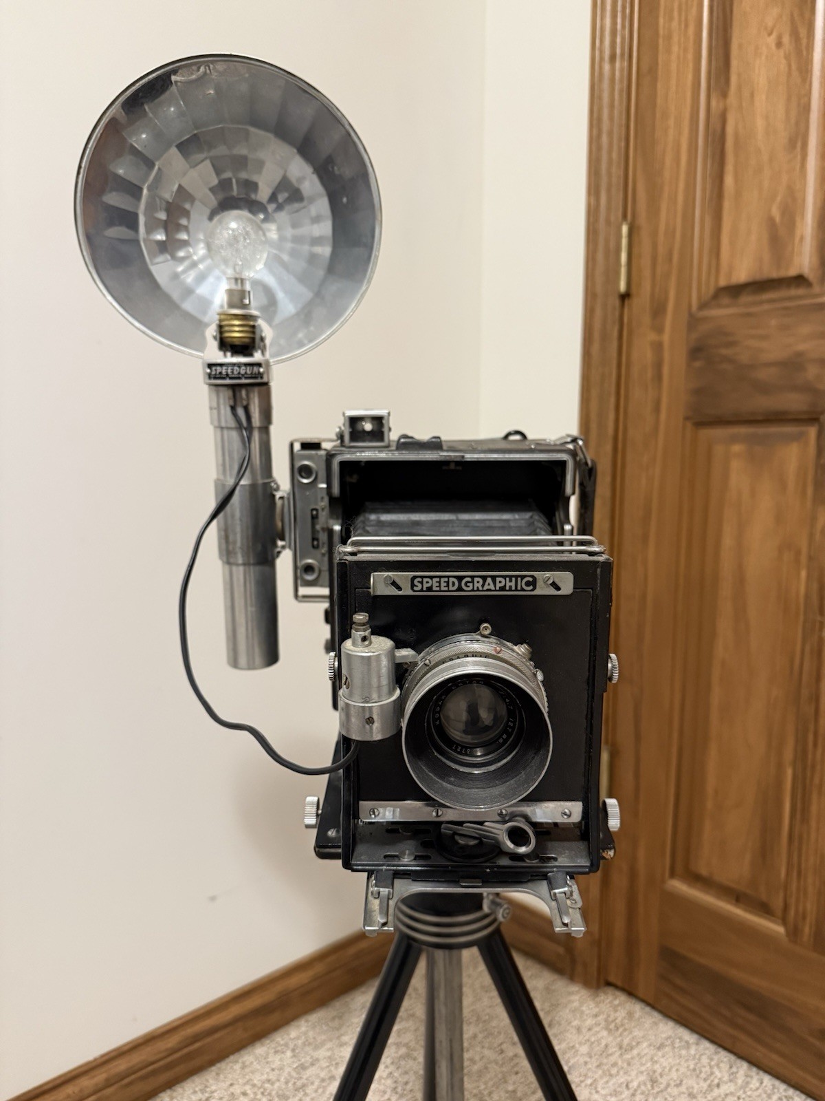 Speed Graphic Black Vintage Folding Camera with Flash Attachment