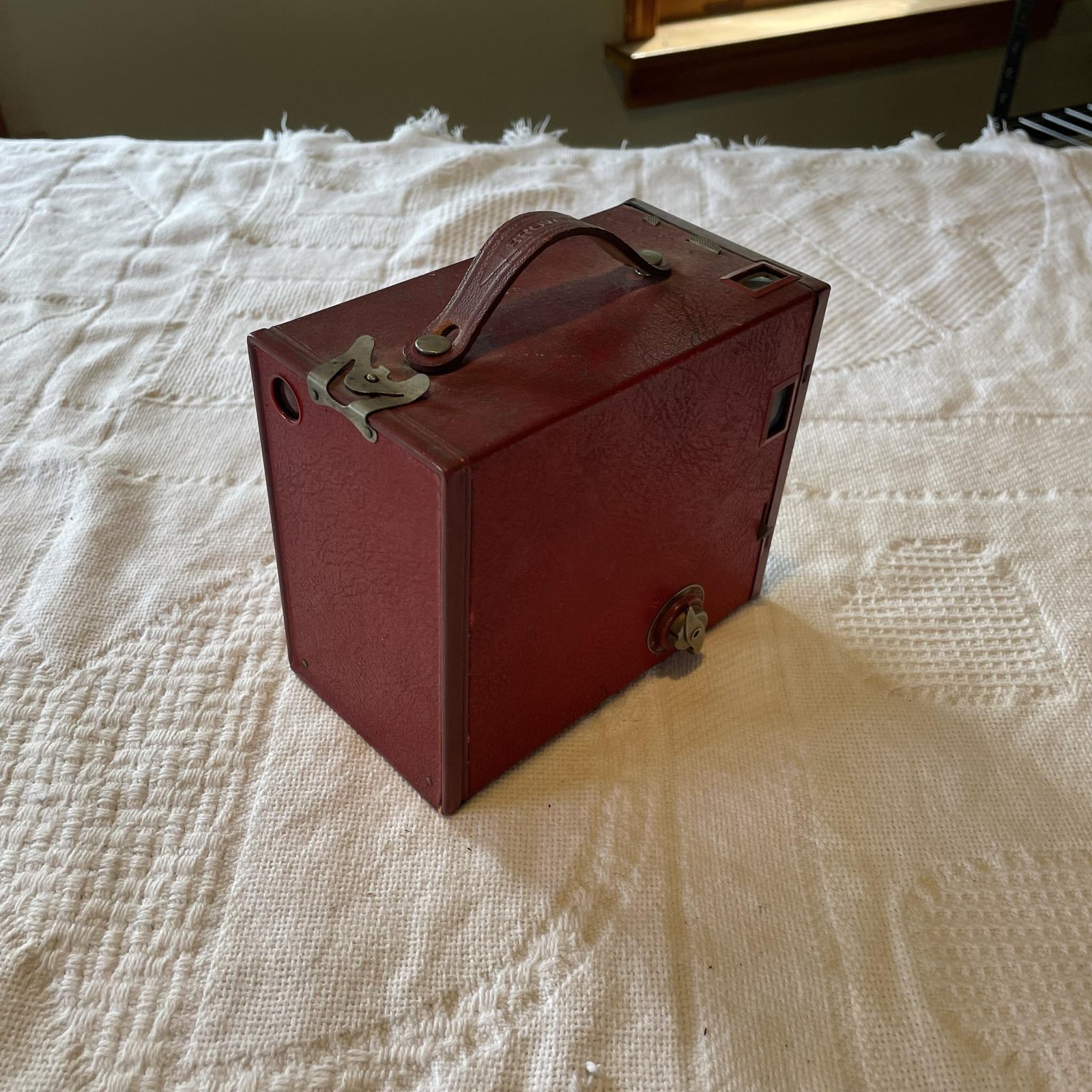 Vintage Kodak No. 2A Brownie Model C Red Box Camera USA Art Deco Rochester NY