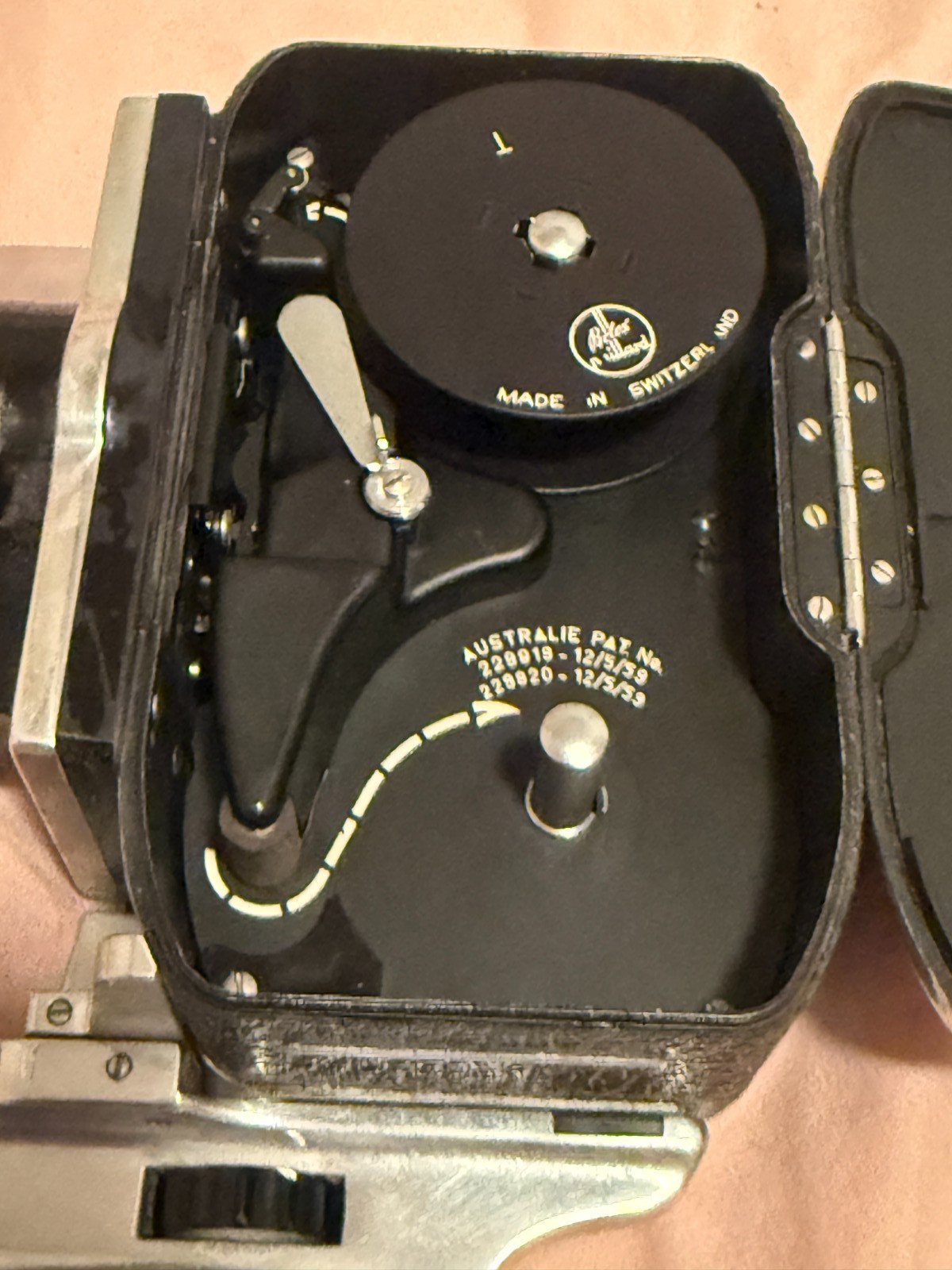 1960s Bolex Paillard P1 Reflex 8mm Movie Camera Pan-Cinor 8-40mm f/1.9 – Runs!
