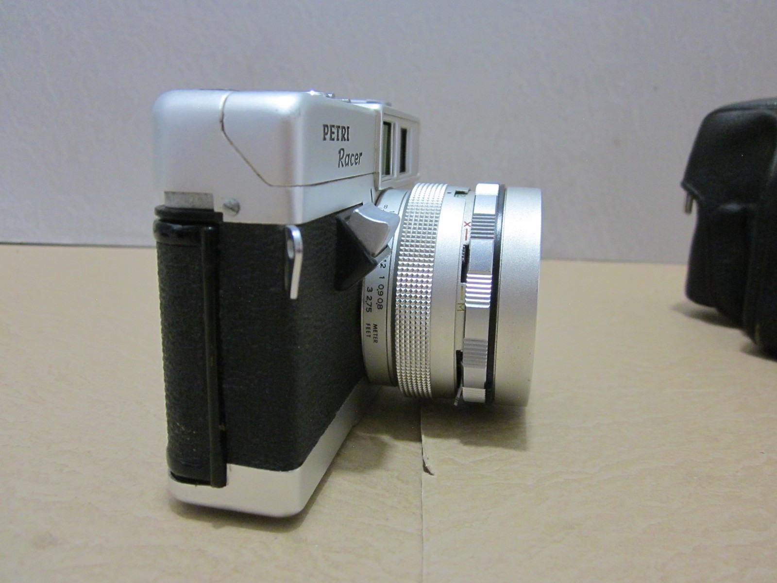 Vintage Petri Racer 35mm Rangefinder Camera 45mm f/2.8 Lens