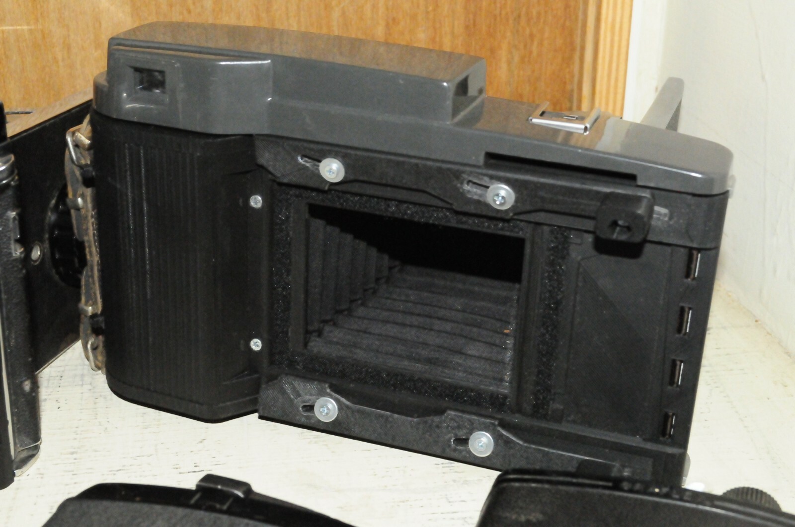 COMPLETELY REVERSIBLE Polaroid 110,110a, 110b and 120 to Graflock 2×3 conversion