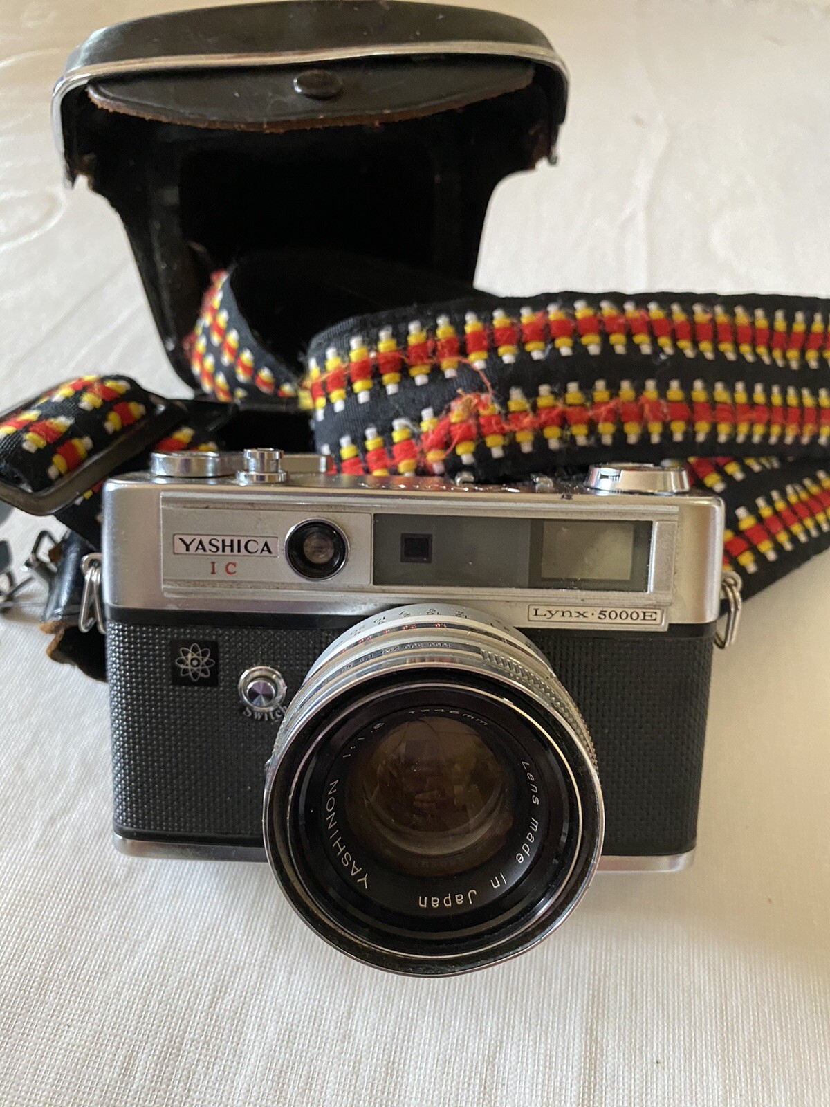 Preowned Vintage Yashica 1C Lynx 5000E 35mm Film Camera Untested