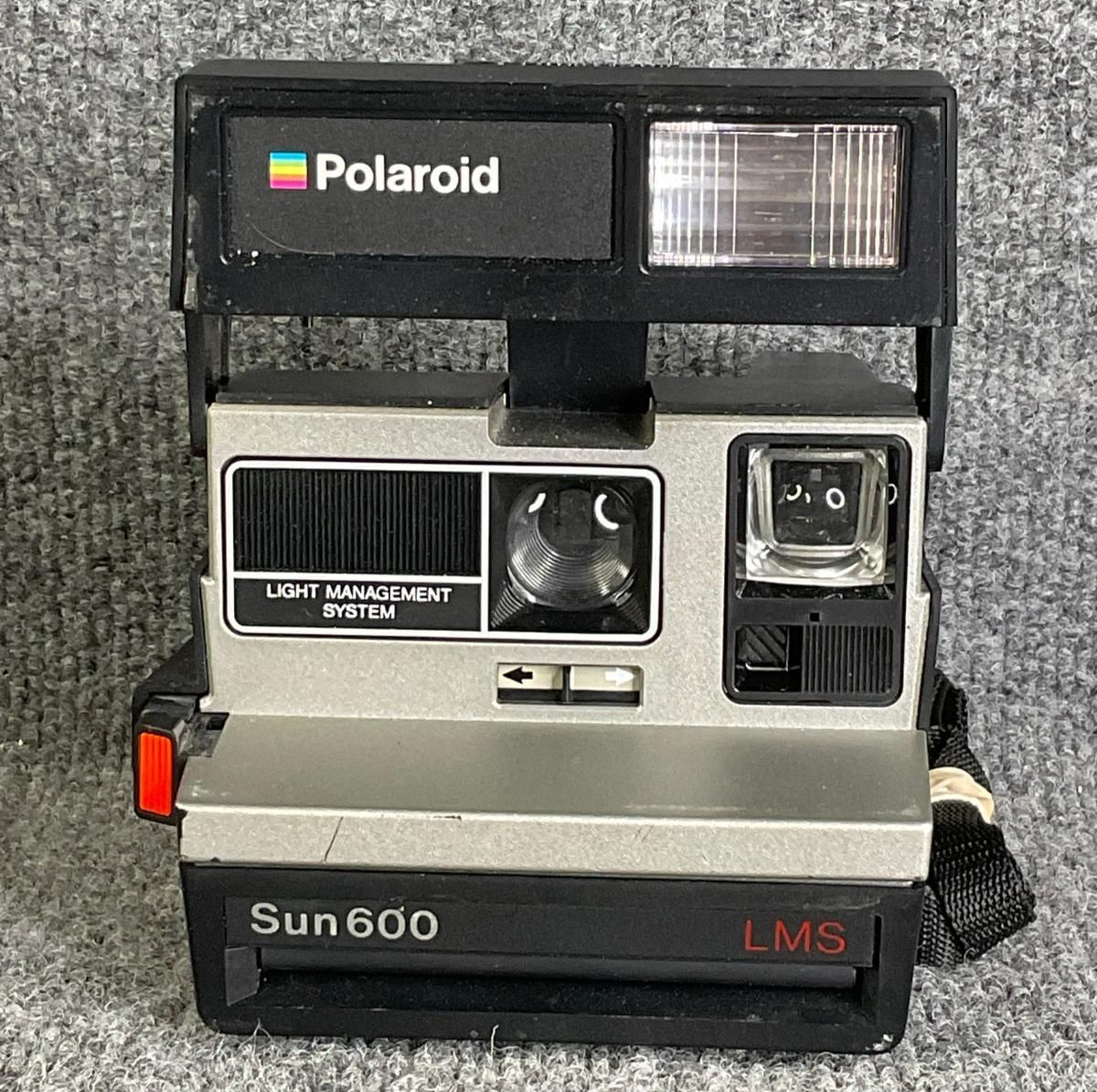 Polaroid Sun 600 LMS Instant Film Camera Built-in Flash Used
