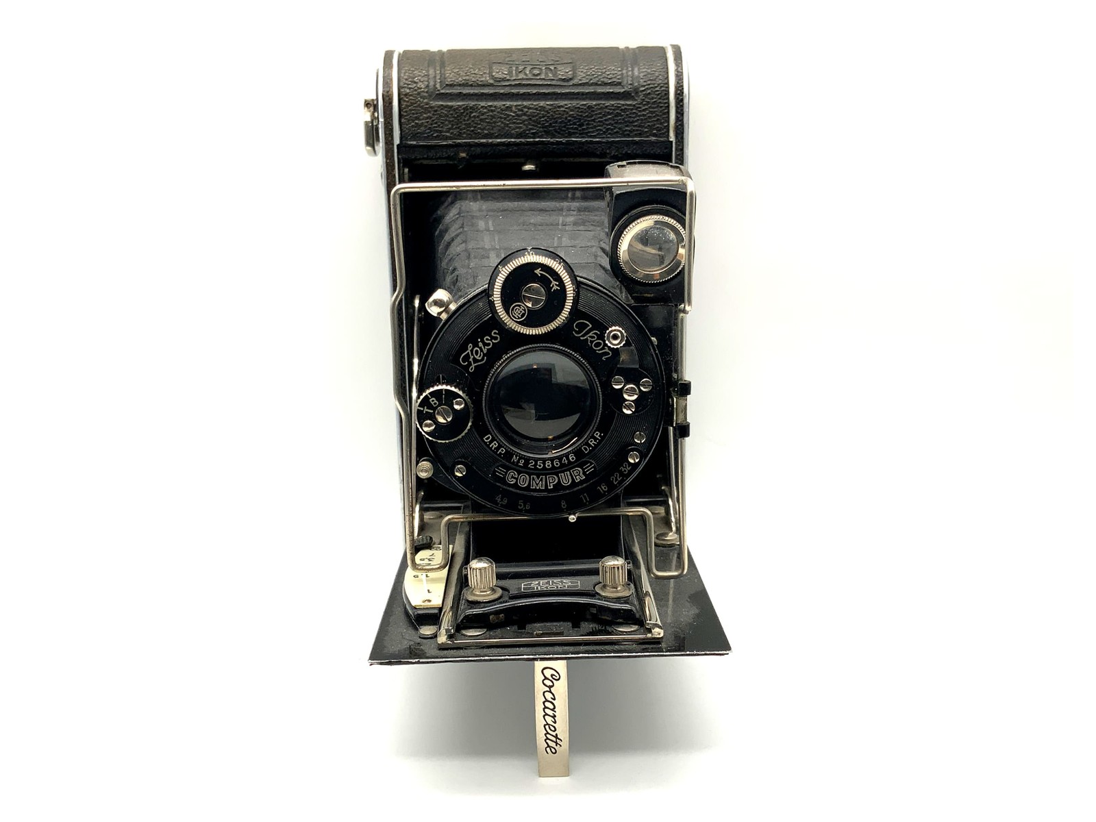 Welta Cocarette Folding Camera With Novar Anastigmat 1:4,5 2 15/16in Compur