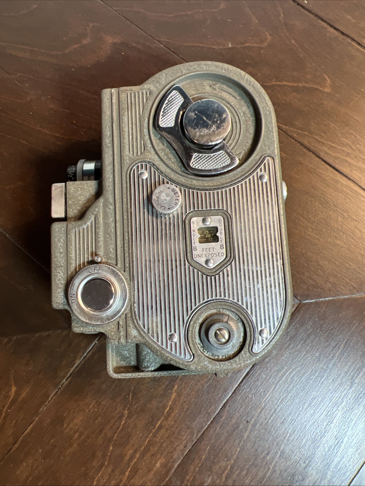 Vintage Universal Cinemaster II 8mm Cine Movie Camera Model G-8, in case