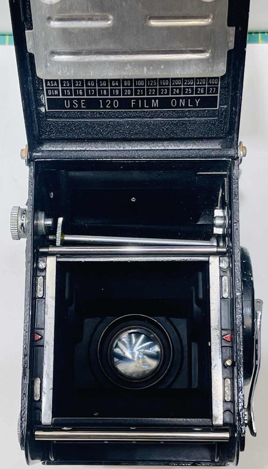 Vintage Yashica MAT-120mm TLR Film Camera