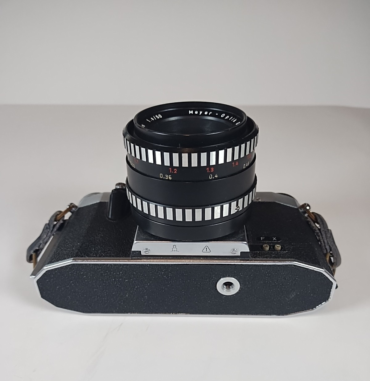 Hanimex Praktica Nova 1B SLR / Meyer Optik Gorlitz Oreston 50 mm F 1.8 lens VTG