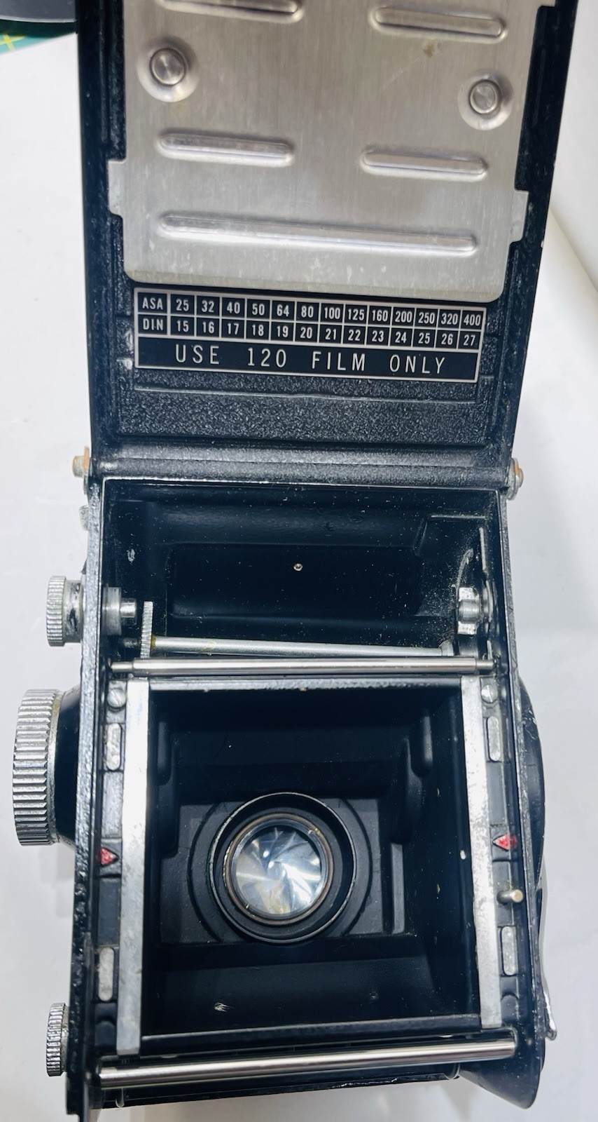 Vintage Yashica MAT-120mm TLR Film Camera