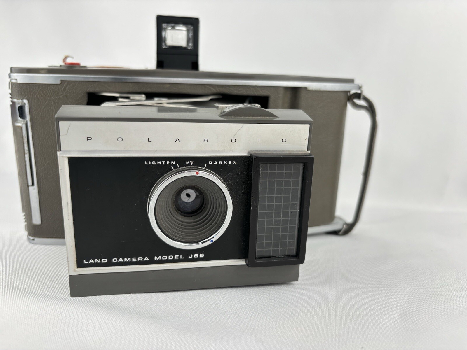 Vintage 1960’s POLAROID Folding Land Camera MODEL J66 F2602 Directions