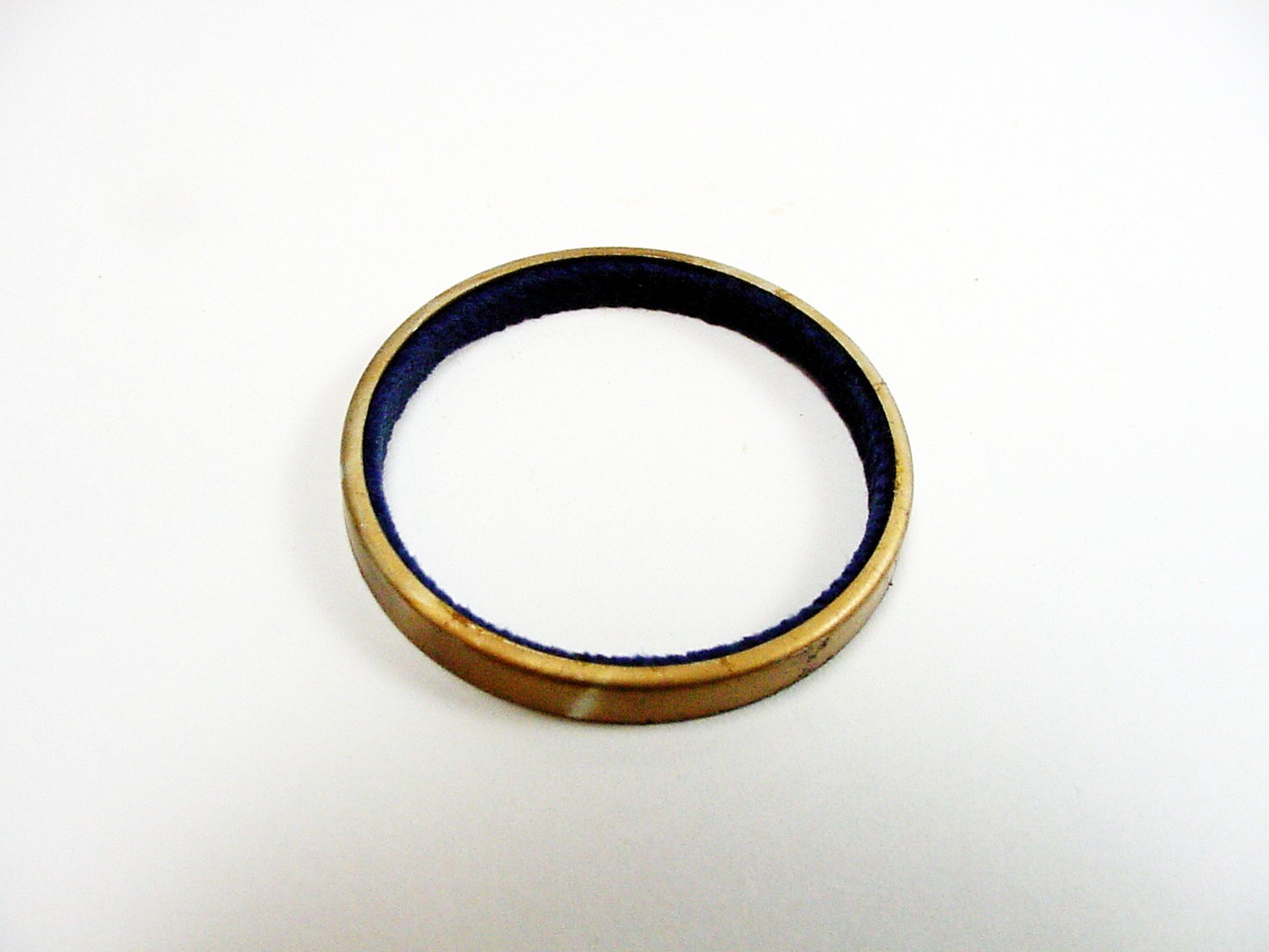 Yashica 24 TLR camera Inner light seal | 1966 | $12.95 | #98 |