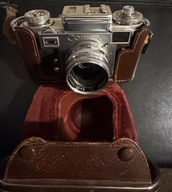 Zeiss Ikon Contax Vintage SLR Camera + Sonnar 1:2 f=50mm Lens Zeiss Opton