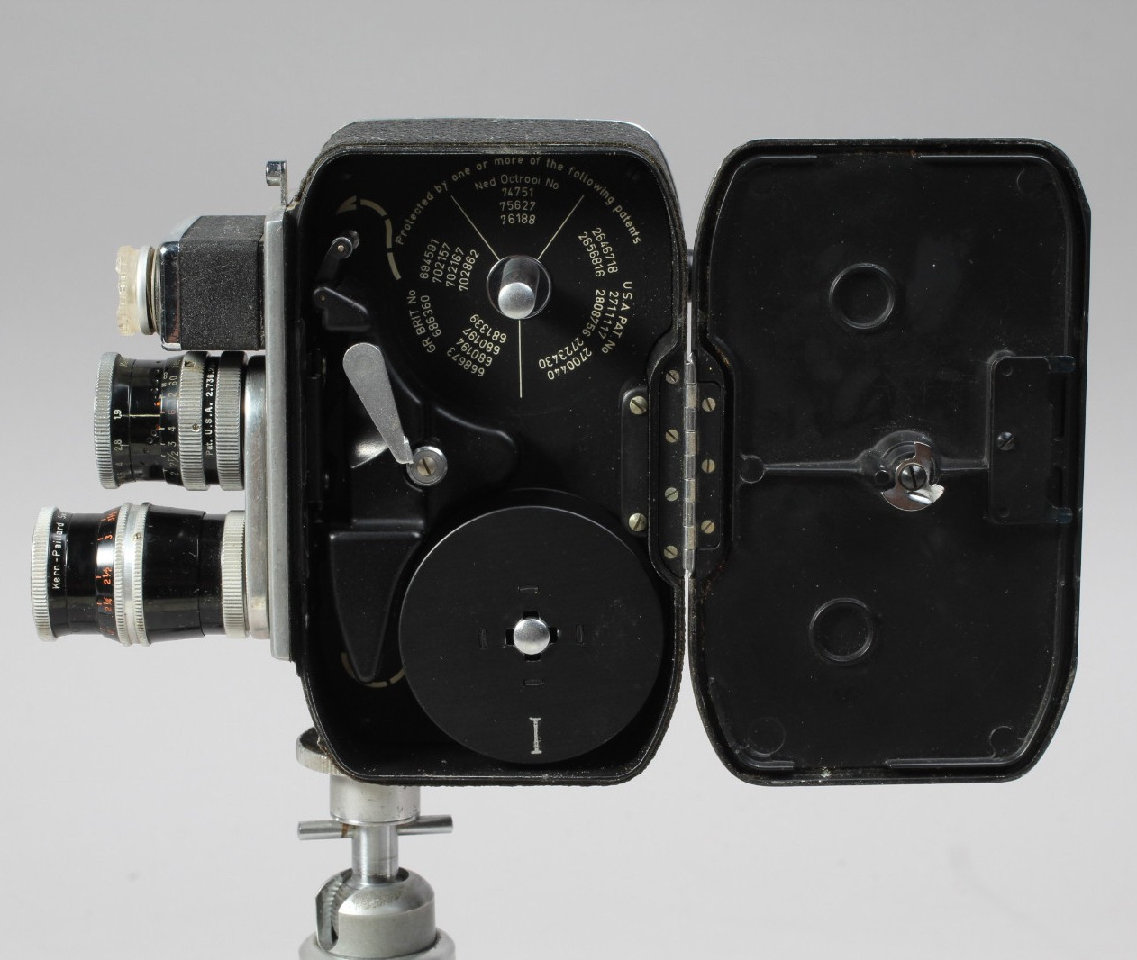 BOLEX B8L REGULAR 8MM MOVIE CAMERA W KERN 13MM 1.9 & 36MM 2.8 LENSES WORKS