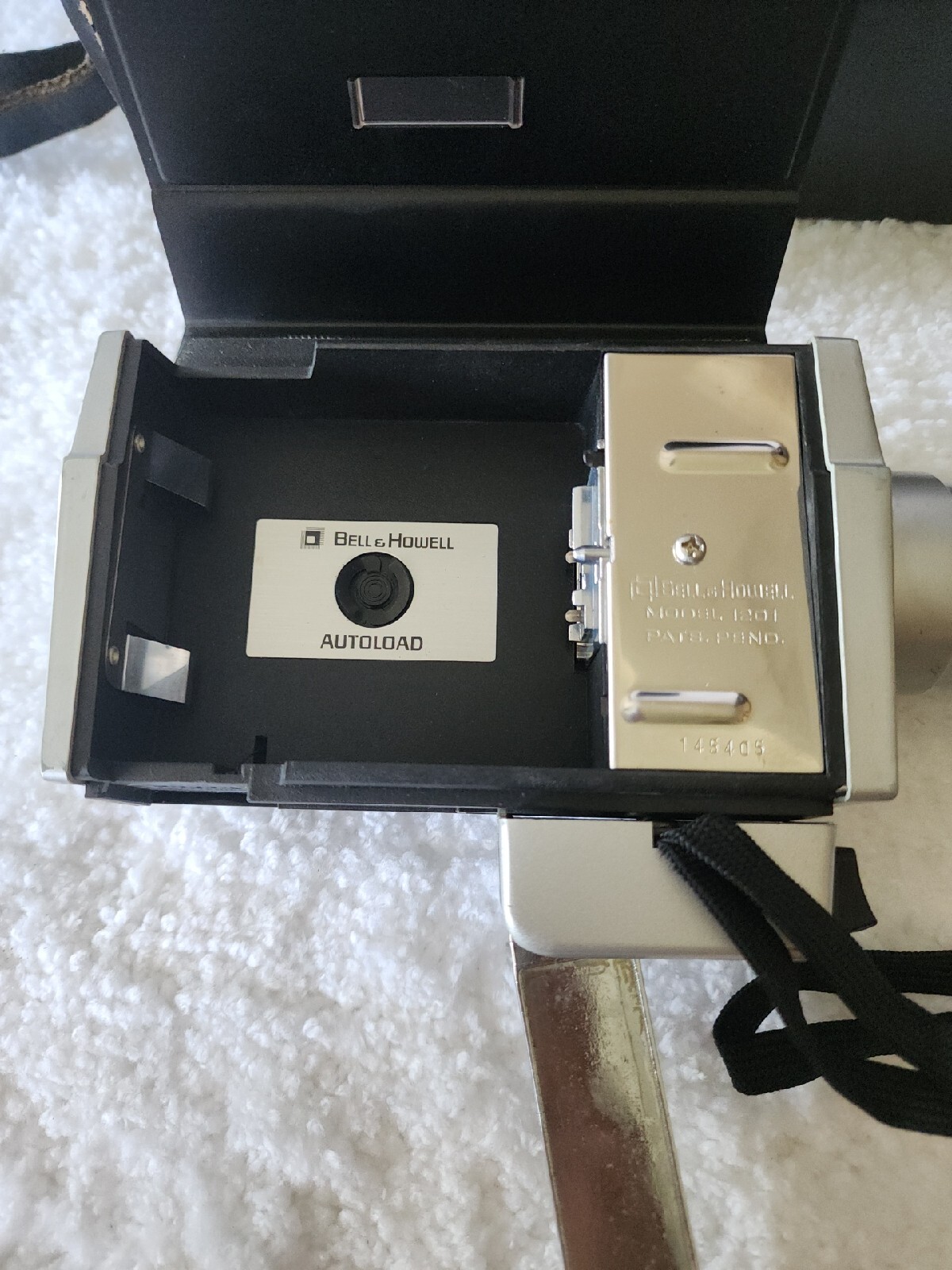 VINTAGE BELL & HOWELL AUTOLOAD ZOOM 1201 SUPER 8 FILM MOVIE CAMERA WITH CASE