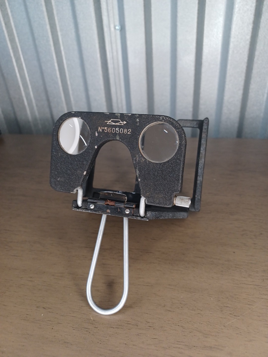Stereo Viewer Metal Foldable Hand Held Adjustable Vintage