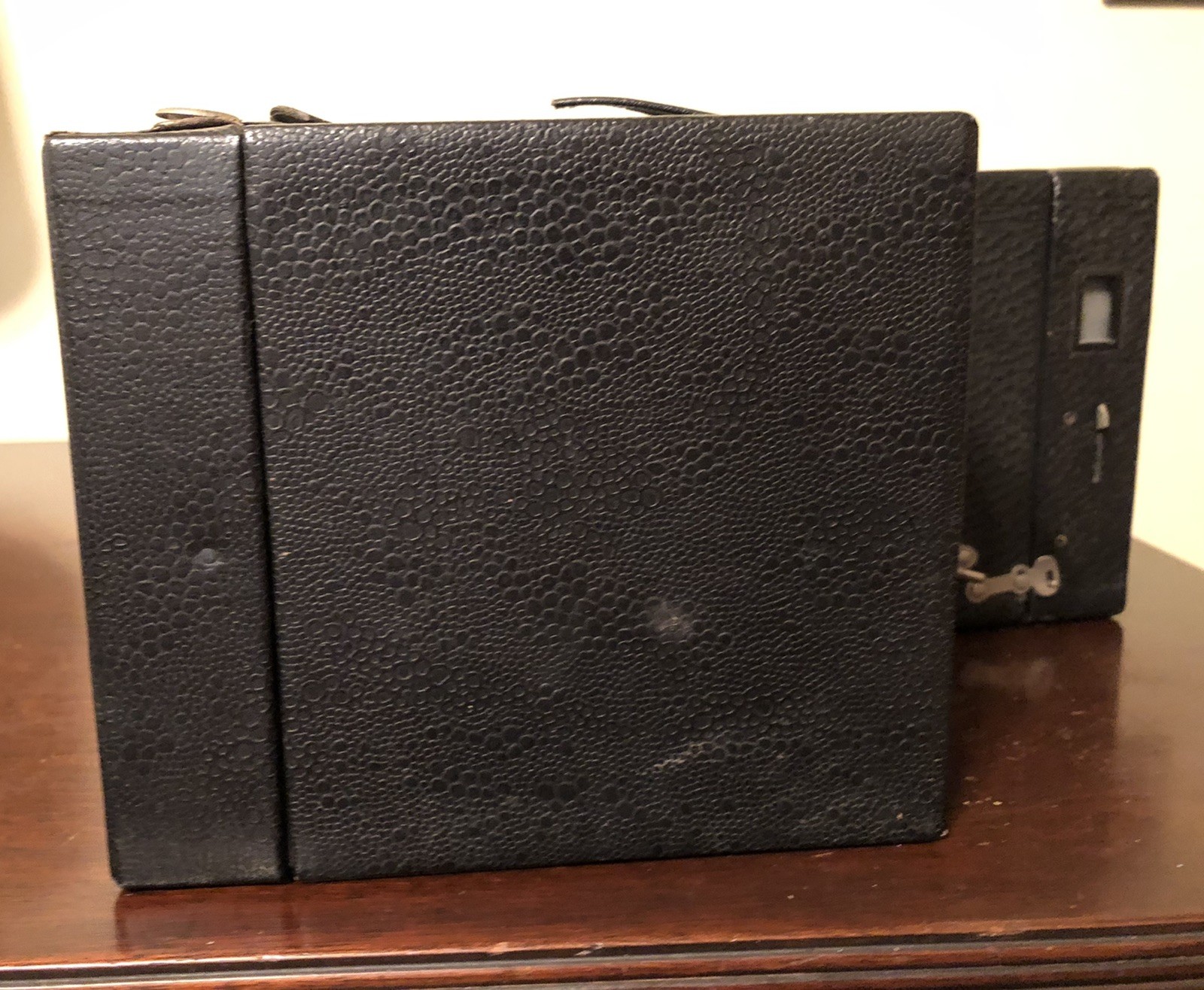 Set of 2 Eastman Kodak Brownie Box Cameras 2A Model B and Rainbow Hawkeye