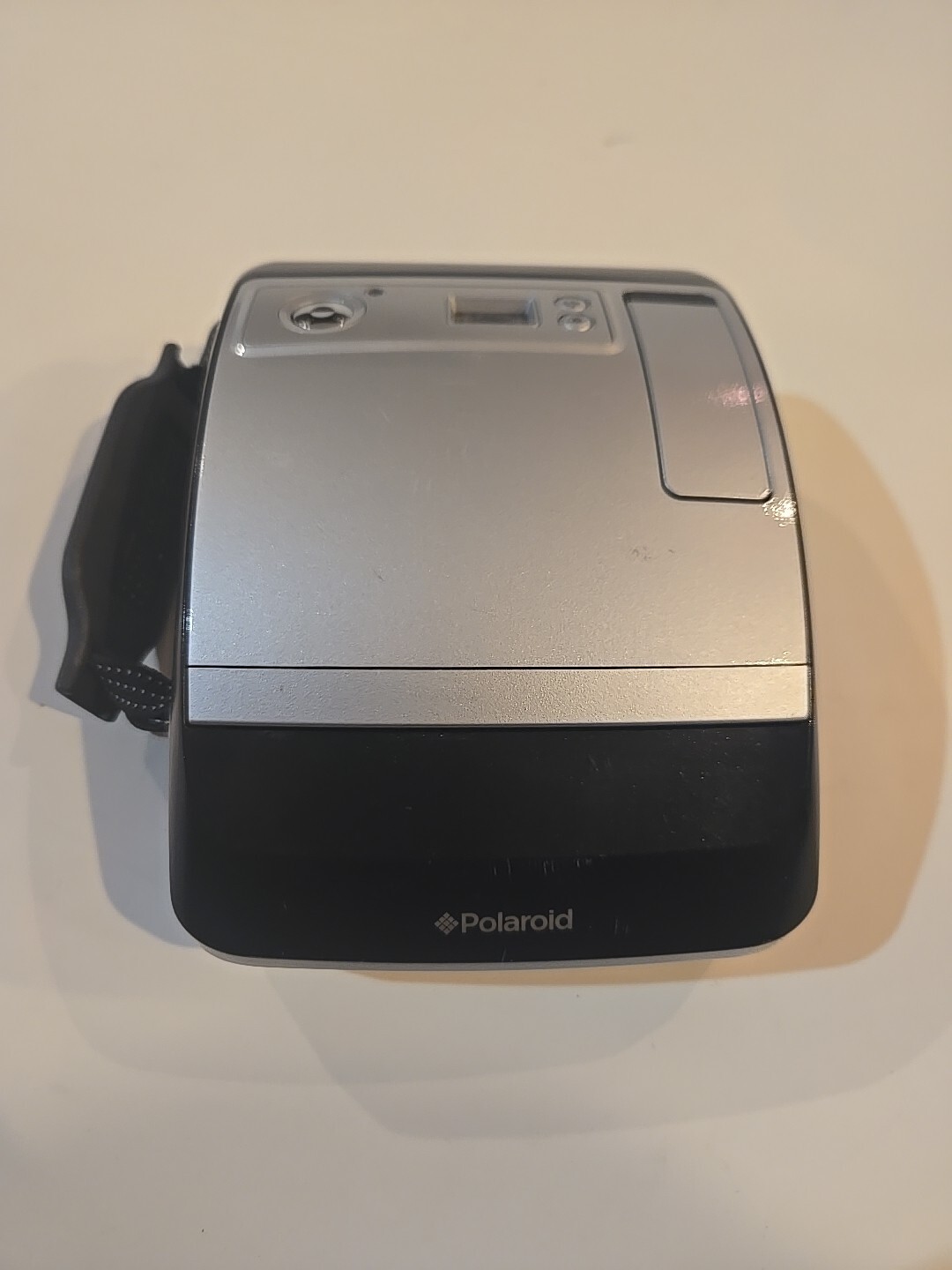 POLAROID ONE 600 INSTANT FILM CAMERA SILVER POINT & SHOOT POP UP Works